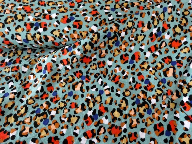 spot oud groen bedrukte viscose spot oud groen bedrukte viscose